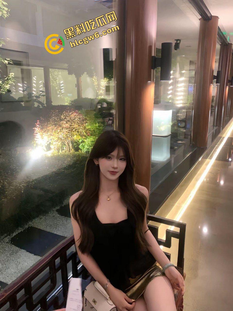 河南驻马店红丝御姐反差骚鸡『谢娜』酒店情趣内衣口交激情 上位骑乘榨精!原创独家曝光!-4