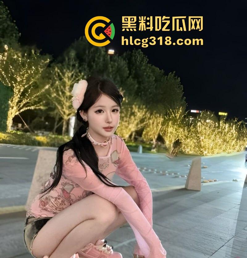 抖音萝莉网红【小屁大王】清纯可爱小骚穴，绝美身材天生尤物，露脸性爱视频曝光！-3