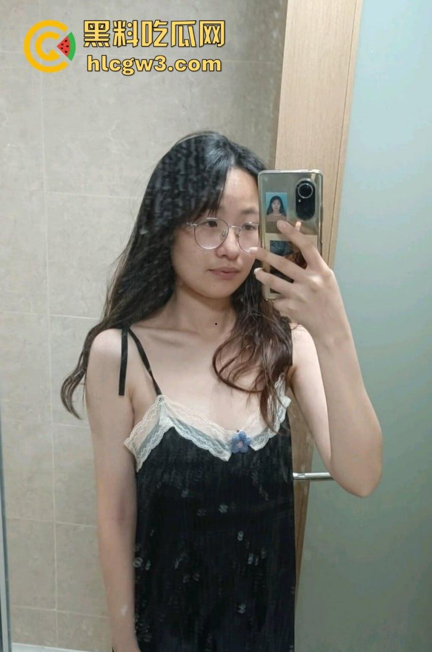 苏州巨乳纤腰极品尤物【黎梦蕾】，胸大腰细骚到炸裂，宛如艺术品般的肉体，让人想揉到天亮！-1