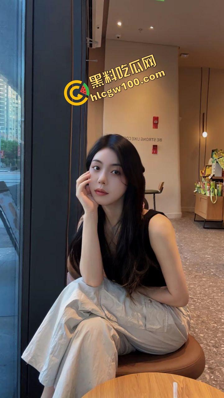 江苏徐州社会气质反差骚鸡贱逼『任嫦』勾引大哥车上激情全裸操逼车震！钟点房后入爆干！原创独家流出！-4